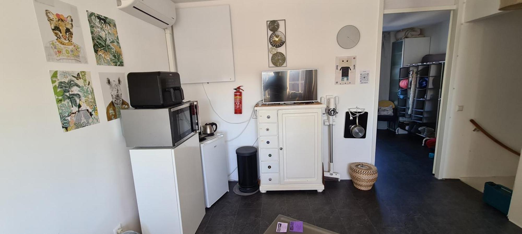 Airbnb 'Logeren Aan Het Plein' In Het Centrum Van Meppel Room photo